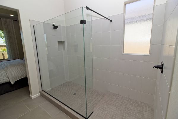 Walk In Shower Installation in Delaware